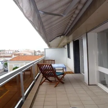 Apartman Hyper Centre - Proche Plage Et Commerces - T3 De 63m2 Avec Balcon Et Parking *