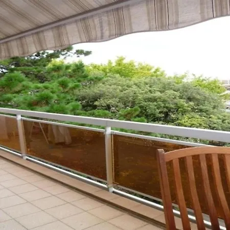 Hyper Centre - Proche Plage Et Commerces - T3 De 63m2 Avec Balcon Et Parking Apartman Arcachon